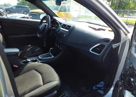 2012 Dodge Avenger Se z USA, uszkodzony, nr VIN 1C3CDZAB5CN275168